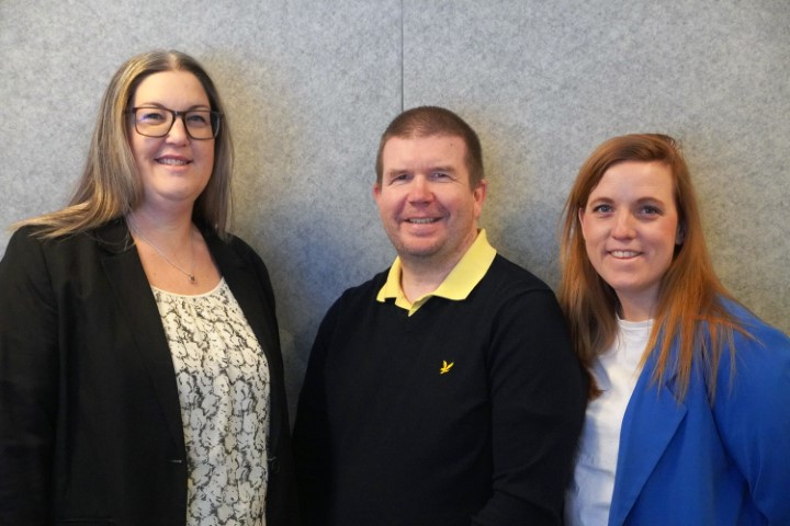 Anna-Karin Elvin, rektor, Sofie Malmgren, socionom, Helen Engdal, lärare/speciallärare, Stefan UUsitalo, lärare